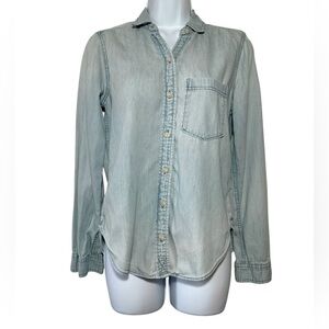 Abercrombie & Fitch Women’s Light Blue Cotton Chambray Button Down Shirt-Size XS